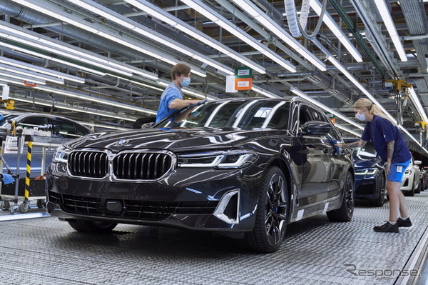 BMWのドイツ・ディンゴルフィンク工場で生産が開始された5シリーズ改良新型