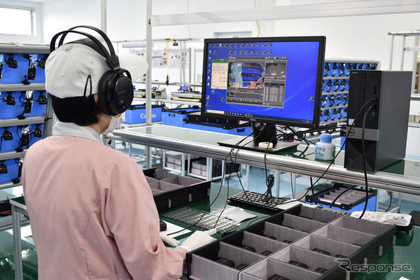 ドライブレコーダーに付属されるSDカードは製品に挿した状態で出荷される。実は挿した状態で検査をしているので、購入してすぐに再生してみると・・・購入時に確認してみよう