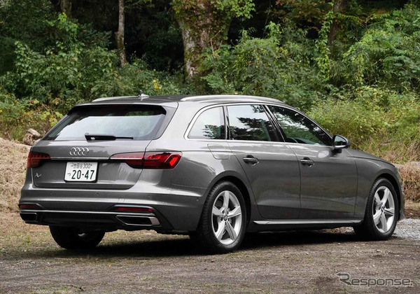 アウディ A4アバント 改良新型（35 TFSI Advanced）
