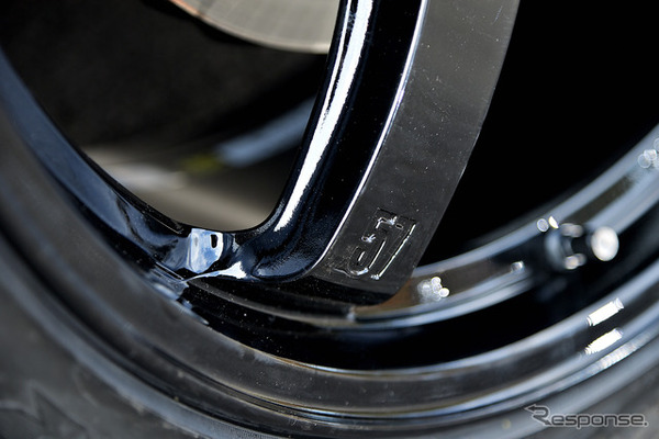 レイズ グラムライツ 57CR 推奨サイズ：19×8.5J Inset45 5H-114.3／カラー：グロッシーブラック／タイヤサイズ：245/35R19 ※チューナーサイズ