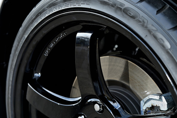 レイズ グラムライツ 57CR 推奨サイズ：19×8.5J Inset45 5H-114.3／カラー：グロッシーブラック／タイヤサイズ：245/35R19 ※チューナーサイズ