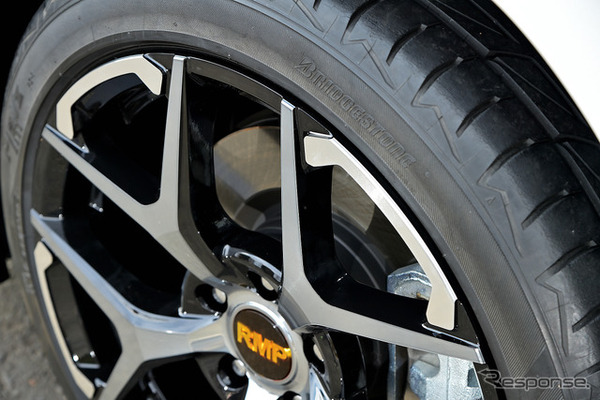 MID RMP 025FX 推奨サイズ：18×8.0J Inset42 5H-114.3／カラー：ブラックポリッシュ・ハイブリッドクリア／タイヤサイズ：225/45R18 ※チューナーサイズ