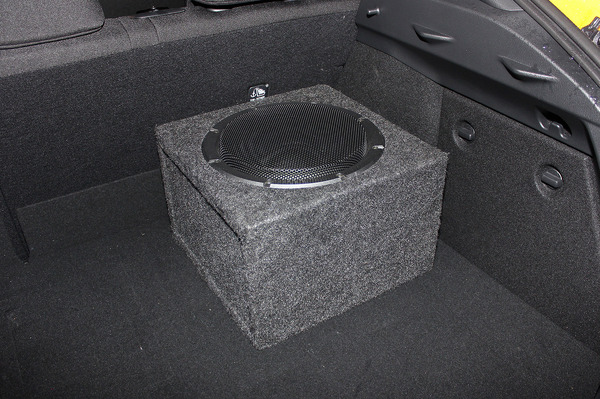 『DIATONE・DS-G300』が装着されたメーカーデモカー。