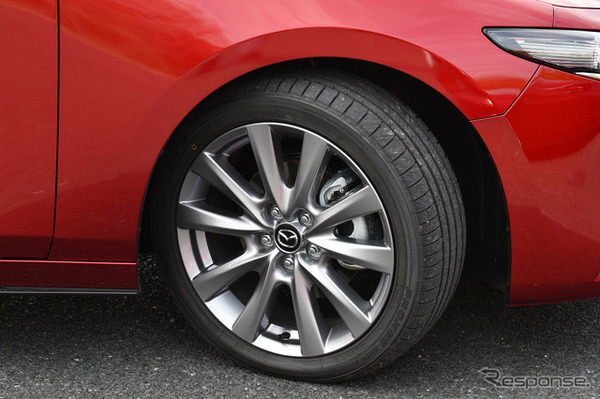 マツダ3 SKYACTIV-D 新型（セダン プロアクティブツーリングセレクション 6AT）