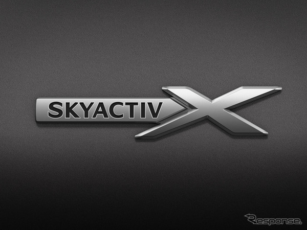 SKYACTIV-Xバッジ