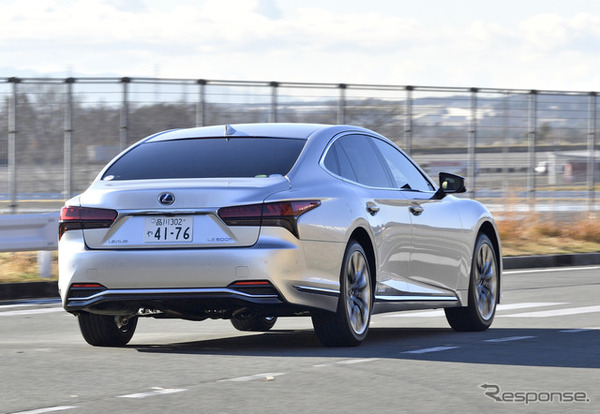 レクサス LS500h F SPORT