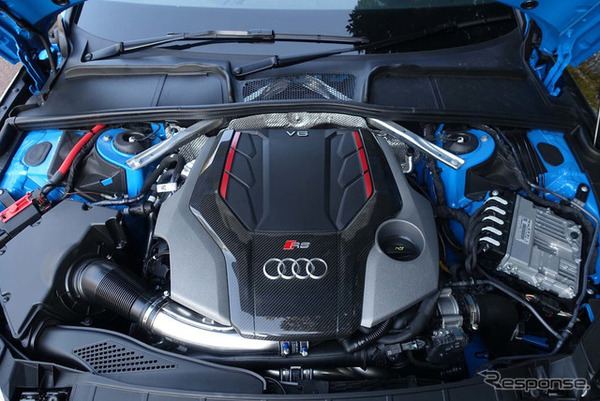 アウディ RS4アバント 新型