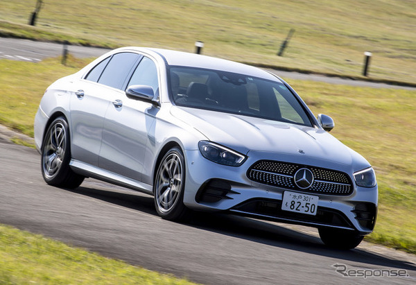 メルセデスベンツ Eクラスセダン（E200スポーツ）