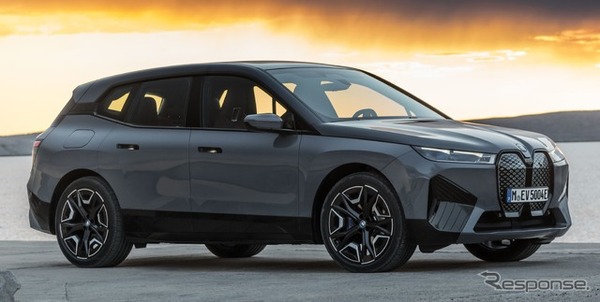 BMW iX の「xDrive50」