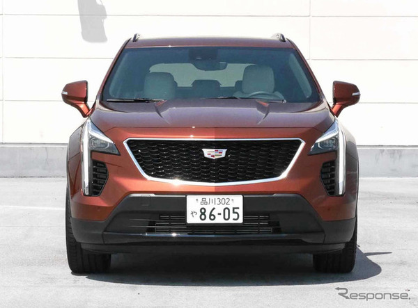 キャデラック XT4 スポーツ