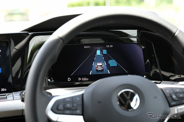 VW ゴルフ 新型（eTSI アクティブ）