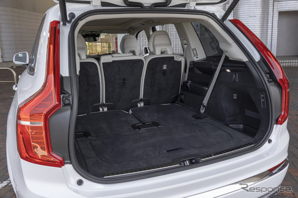 ボルボ XC90 リチャージ T8（XC90 Recharge Plug-in Hybrid T8 AWD Inscription）