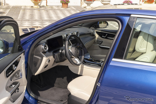 メルセデスベンツ Cクラス 新型（C300e 海外仕様）