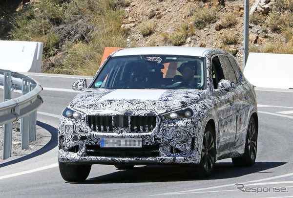 BMW X1 次期型プロトタイプ（スクープ写真）