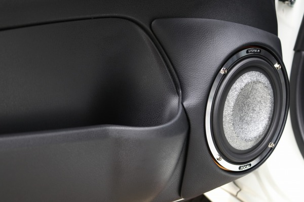 car audio newcomer！  日産 マーチ ニスモS（オーナー：兼康 寿さん）　by　 custom&car Audio PARADA　前編