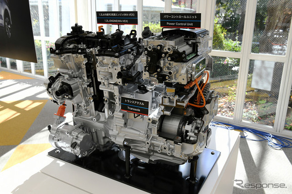 ダイハツ ロッキー e-SMART HYBRID
