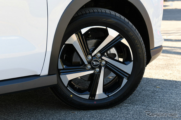 ダイハツ ロッキー e-SMART HYBRID