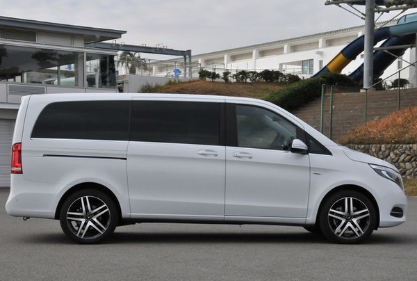 メルセデスベンツ V220d ロング
