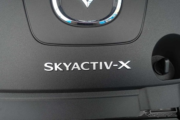 マツダ3 e-SKYACTIV X MT車