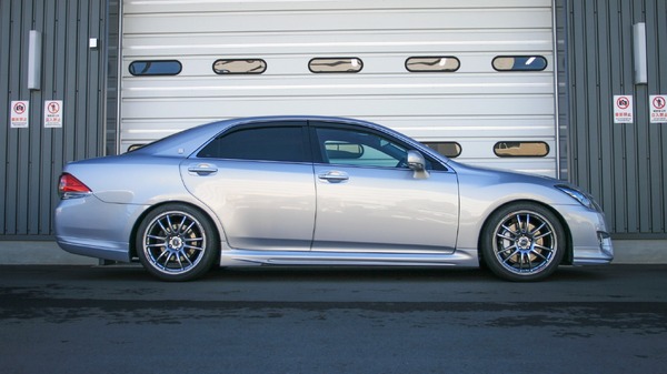 RX1装着TOYOTAクラウンGRS204（Ft: -45mm / Rr: -45mm）