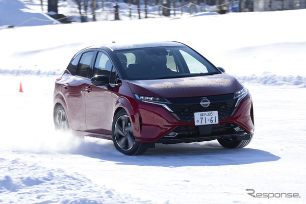 日産 ノートオーラ e-POWER