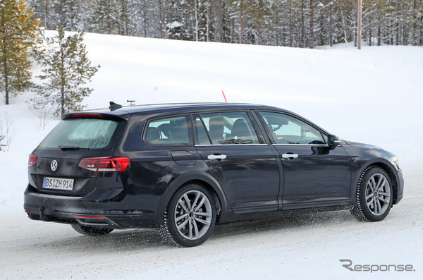 VW パサート 次期型プロトタイプ（スクープ写真）