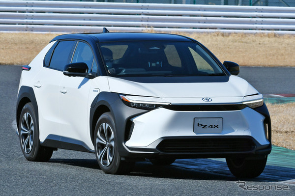 トヨタ bZ4X