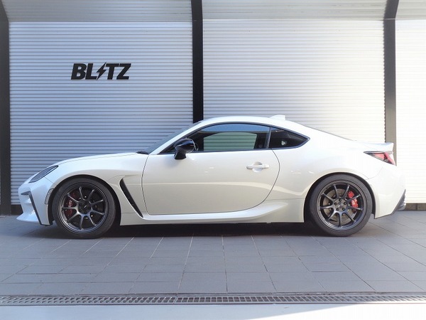 DAMPER ZZ-R BB装着GR86（フロント:-30mmダウン / リア:-37mmダウン）