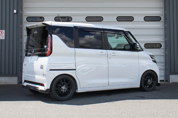 FLEX Z装着車 NISSANルークス