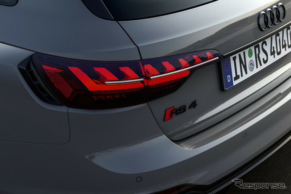 アウディ RS4 アバント の「コンペティション・プラス・パッケージ」