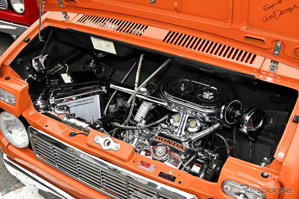 個性的な装いアメリカンワンボックスが面白い！…34th MOONEYES Street Car Nationals
