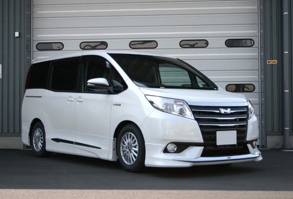 RX1［VSQ98-M1AS3］装着車ZWR80G