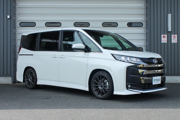 RX1装着車 TOYOTAノア