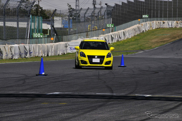 即納可能？ “中古で使える＆遊べる”マイカー提案～ZC32S スイフトスポーツ～