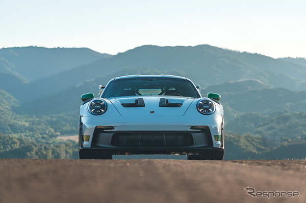 ポルシェ 911 GT3 RS 新型の「トリビュートtoカレラRSパッケージ」