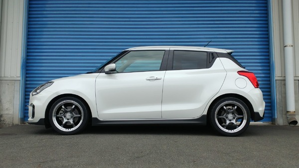 ハイパーマックス R［80310-AS001］SUZUKIスイフトスポーツ装着車