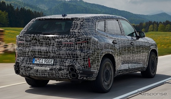 BMW XM のプロトタイプ
