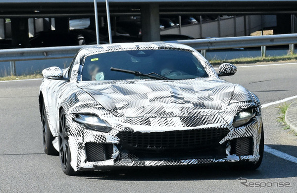 フェラーリ 812スーパーファスト 後継モデル（スクープ写真）