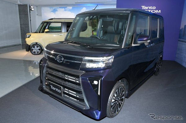 ダイハツ・タントカスタム改良新型（エクステリア）
