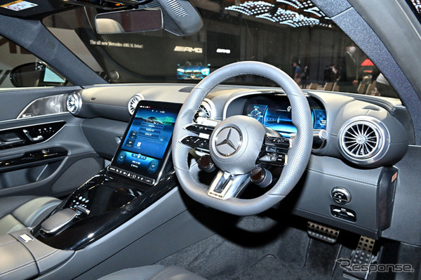 メルセデスAMG SL43