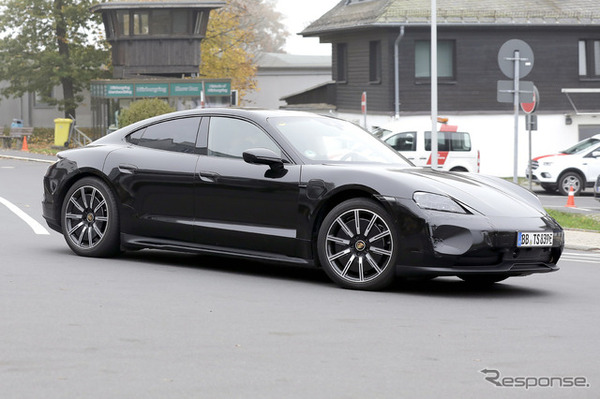 ポルシェ タイカン 改良新型プロトタイプ（スクープ写真）