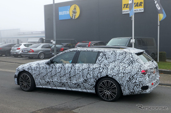 メルセデスベンツ Eクラスステーションワゴン PHEV プロトタイプ（スクープ写真）