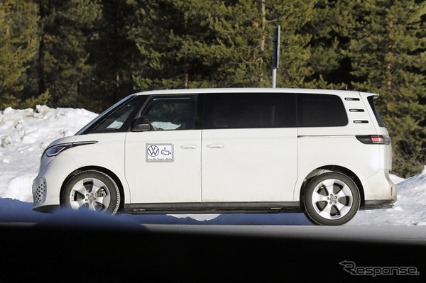 VW ID.BUZZ ロングホイールベースのプロトタイプ（スクープ写真）