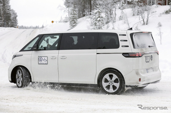 VW ID.BUZZ ロングホイールベースのプロトタイプ（スクープ写真）