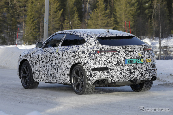 ランボルギーニ ウルスPHEV  プロトタイプ（スクープ写真）