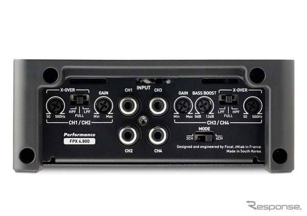 市販「4chパワーアンプ」の一例（フォーカル・FPX 4.800）。