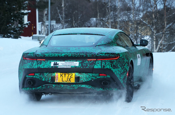 アストンマーティン DB11 後継モデルのプロトタイプ（スクープ写真）