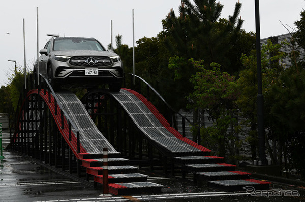 GLC 220 d 4MATIC（ISG 搭載モデル）