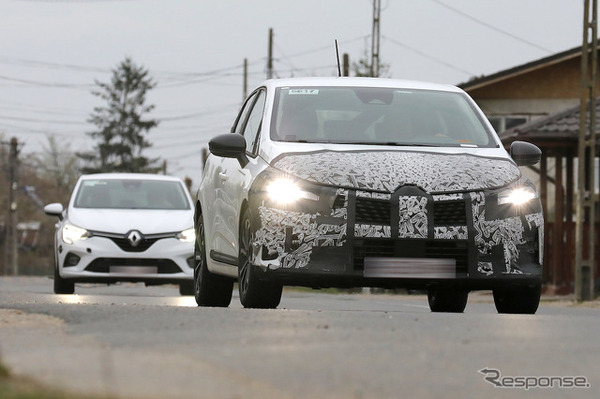 ルノー ルーテシア 改良新型プロトタイプ（スクープ写真）