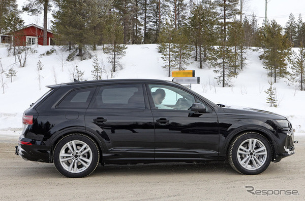 アウディ Q7 改良新型プロトタイプ（スクープ写真）